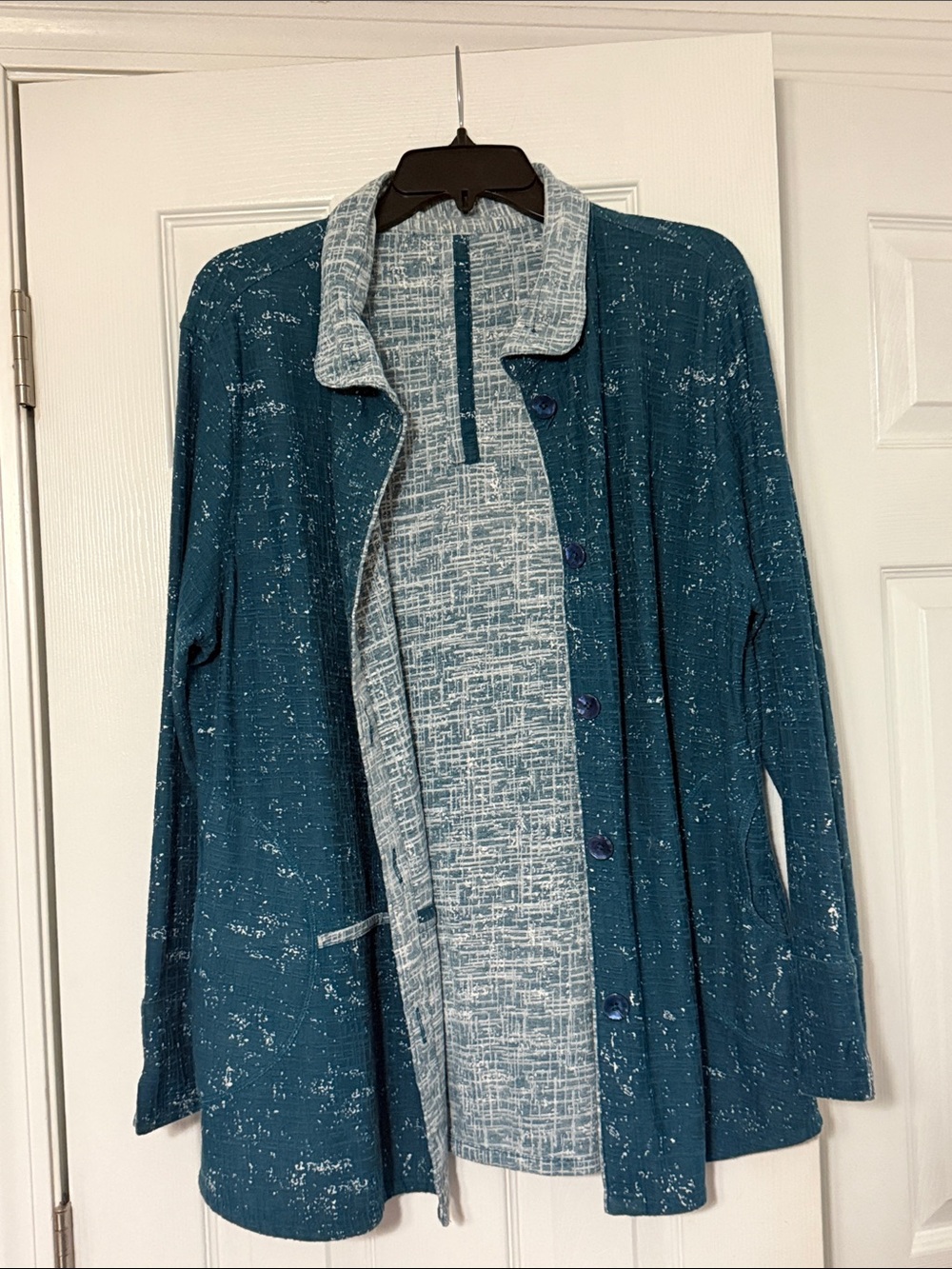 Parsley & Sage teal print reversible textured knit shirt jacket. Size US XL.